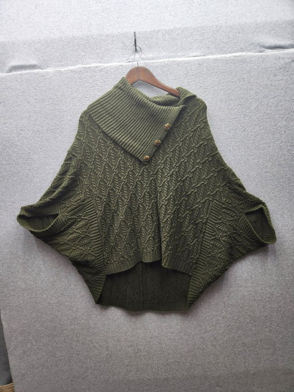Cable Knit Green Poncho Sweater With High Button Collar Design History Womens XL - Picture 2 of 6